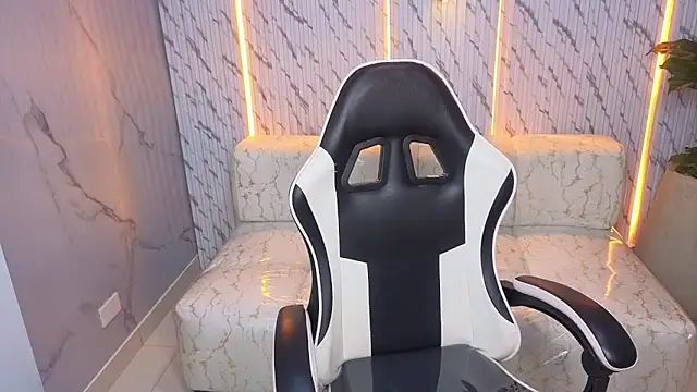 Snapshot of Terry_tx chatting on October 30, 2025, 1:01 pm Terry tx online show from October 30, 2025, 1:01 pm