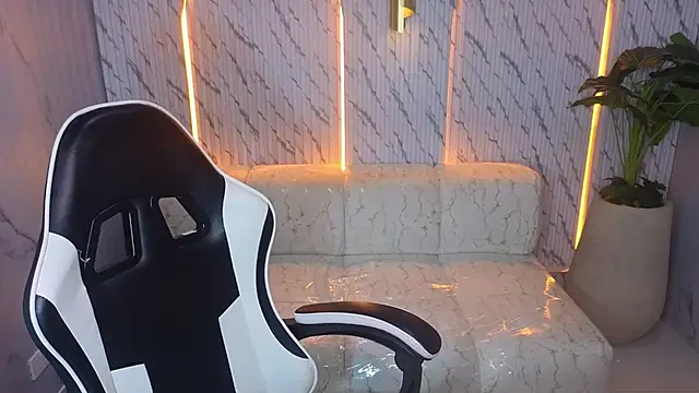 Snapshot of Terry_tx chatting on November 9, 2025, 12:58 pm Terry tx online show from November 9, 2025, 12:58 pm