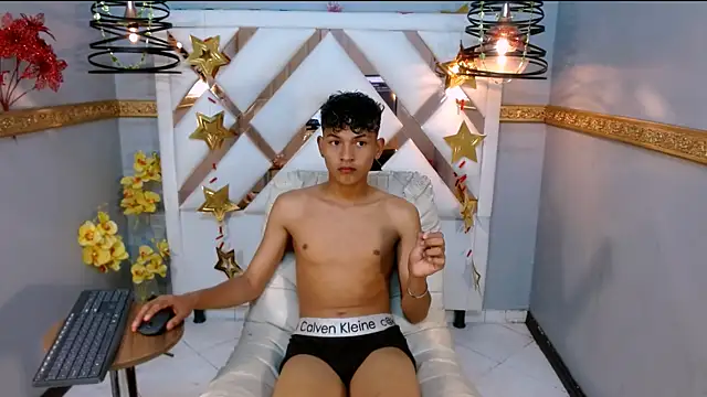 Snapshot of Sammy_Millers chatting on October 14, 2025, 10:32 pm Sammy Millers online show from October 14, 2025, 10:32 pm