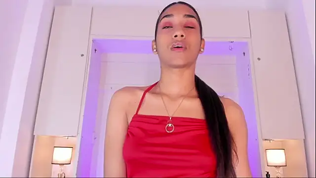 AnahiCollins online show from October 10, 2025, 12:04 pm