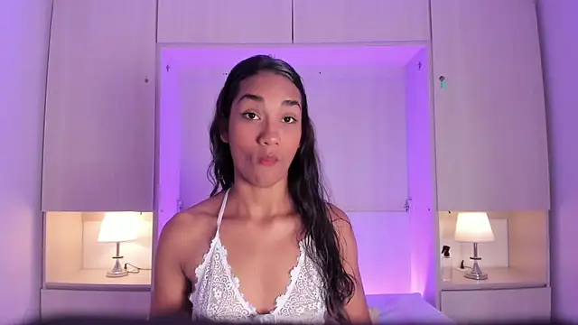 AnahiCollins online show from February 22, 2026, 11:42 am