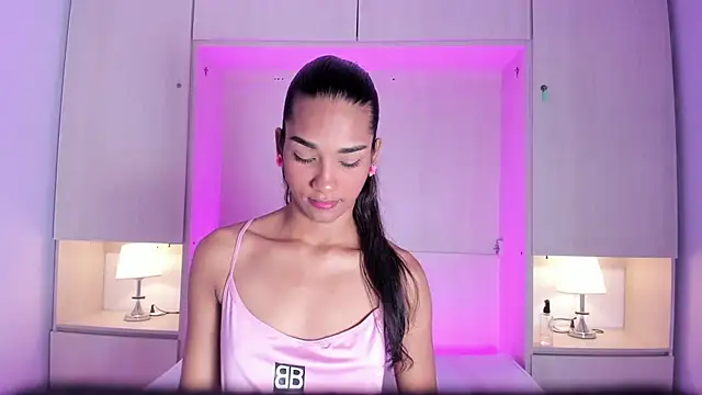 AnahiCollins online show from March 27, 2026, 12:05 pm