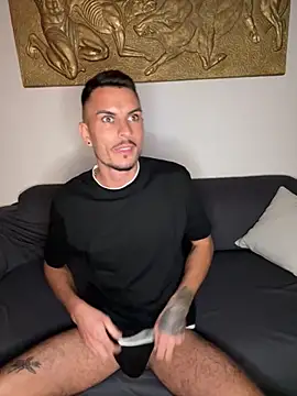 Snapshot of WildFlame2525 chatting on October 16, 2025, 5:03 pm WildFlame2525 online show from October 16, 2025, 5:03 pm