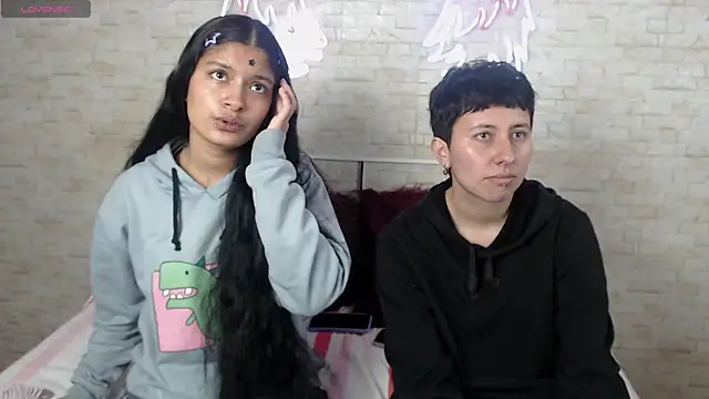 Gaby and Mei online show from October 31, 2025, 4:52 pm