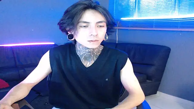 Kuregari xs online show from November 10, 2025, 4:22 am