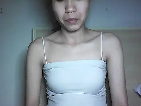 Snapshot of -Ninaa- chatting on September 28, 2025, 2:33 pm -Ninaa- online show from September 28, 2025, 2:33 pm