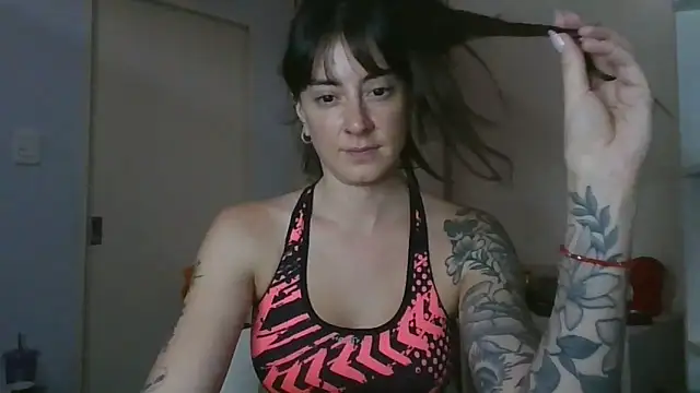 Snapshot of dandanbarr chatting on February 5, 2026, 12:15 am dandanbarr online show from February 5, 2026, 12:15 am