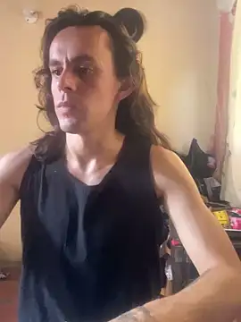 monroedelrey online show from October 17, 2025, 2:52 pm