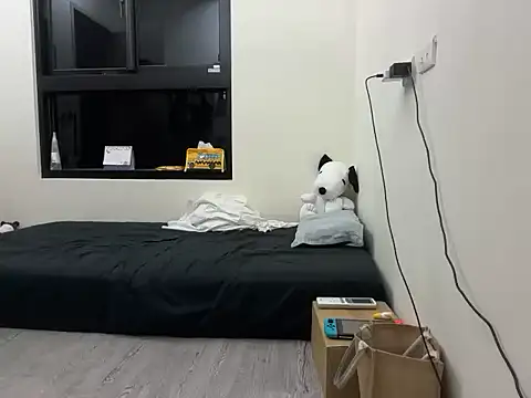 Snapshot of mrcaiziv chatting on October 19, 2025, 2:50 pm mrcaiziv online show from October 19, 2025, 2:50 pm