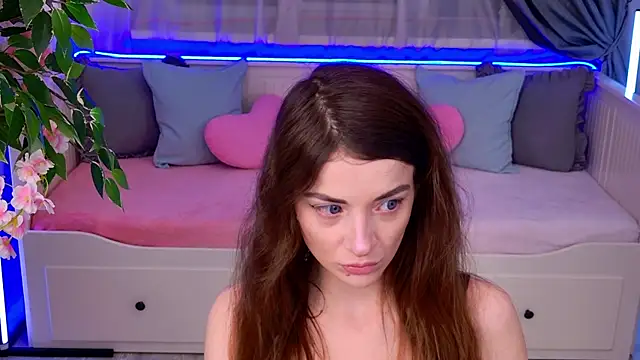 Snapshot of NikkaBush chatting on October 21, 2025, 5:19 am NikkaBush online show from October 21, 2025, 5:19 am