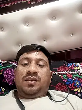 SlipperyRebound0 online show from September 28, 2025, 6:35 pm