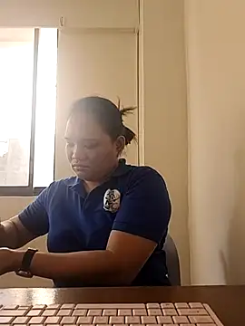 NestleGirl22 online show from April 6, 2026, 6:03 am