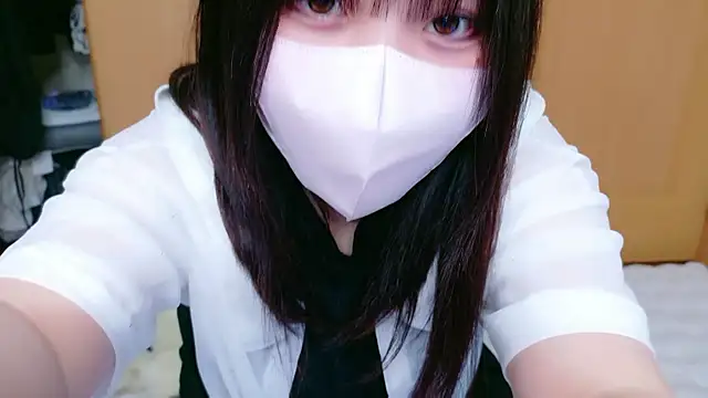 YUKINA 00 online show from May 16, 2026, 12:59 pm