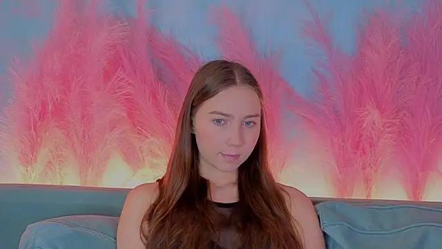 OliviaLay online show from December 17, 2025, 11:05 am