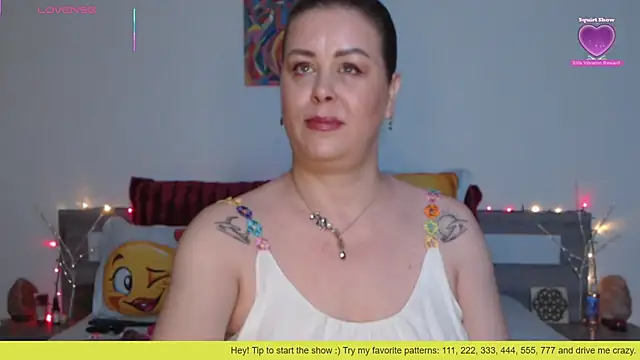 Snapshot of 1Felicity1 chatting on October 27, 2025, 5:11 am 1Felicity1 online show from October 27, 2025, 5:11 am