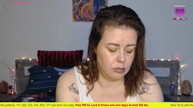 Snapshot of 1Felicity1 chatting on November 4, 2025, 4:11 am 1Felicity1 online show from November 4, 2025, 4:11 am