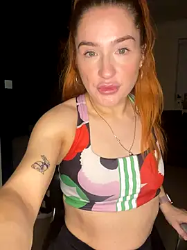 Cherry-L-28 online show from October 28, 2025, 11:47 am