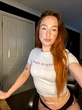 Cherry-L-28 online show from November 14, 2025, 12:48 pm