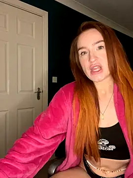 Cherry-L-28 online show from November 20, 2025, 8:30 pm