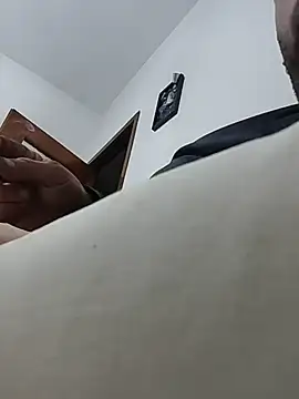 thonyx93 online show from November 20, 2025, 11:26 pm