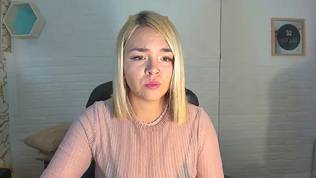 Eily Blunts online show from October 31, 2025, 12:50 pm