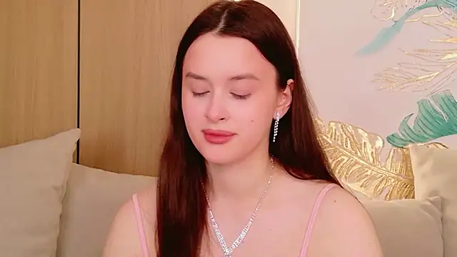 EvaSwen online show from July 6, 2026, 9:17 pm