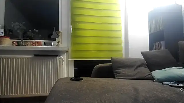 stivi2526 online show from October 3, 2025, 6:38 pm