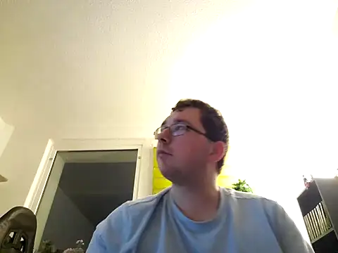 stivi2526 online show from November 26, 2025, 10:55 pm