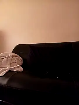 Wiw1 online show from October 3, 2025, 11:51 am