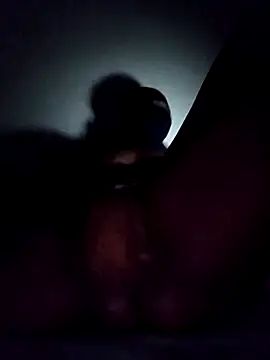 Wiw1 online show from November 3, 2025, 8:32 pm