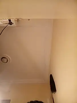 Wiw1 online show from February 11, 2026, 11:48 am