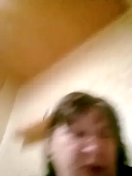 Snapshot of Apeesynka55211 chatting on February 15, 2026, 6:04 pm Apeesynka55211 online show from February 15, 2026, 6:04 pm