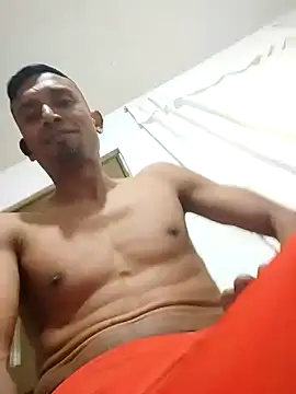 exotico2323 online show from December 21, 2025, 1:40 pm