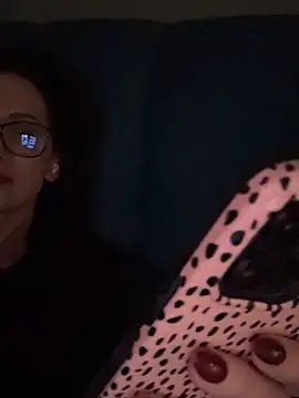 xxxEffyxxx online show from November 15, 2025, 3:04 am