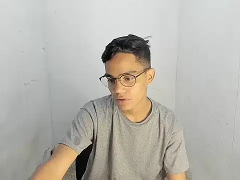 Deivi colins 23 online show from October 20, 2025, 12:22 am