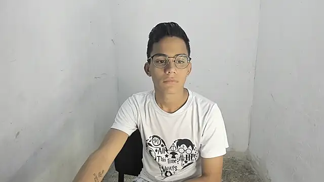 Deivi colins 23 online show from October 25, 2025, 1:57 am