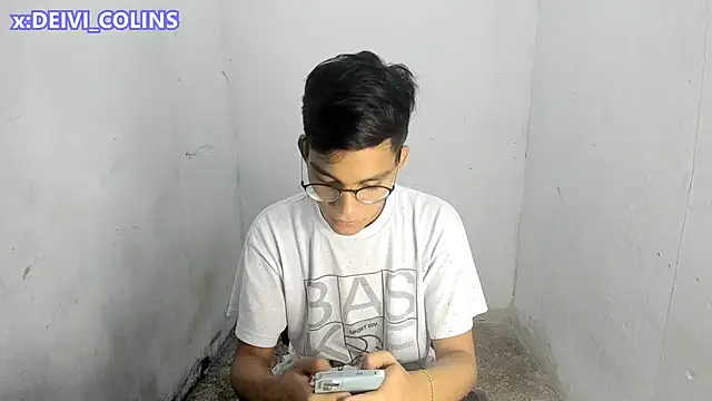 Deivi colins 23 online show from November 10, 2025, 11:48 pm