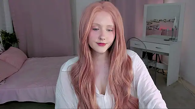 Snapshot of DelilahTaylor chatting on July 18, 2026, 9:51 pm DelilahTaylor online show from July 18, 2026, 9:51 pm