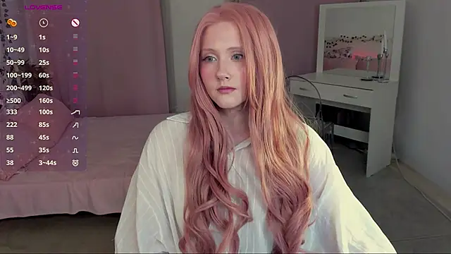 Snapshot of DelilahTaylor chatting on July 19, 2026, 9:18 pm DelilahTaylor online show from July 19, 2026, 9:18 pm