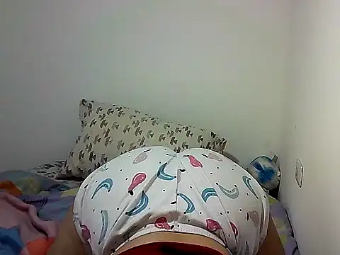 Honey Alix online show from December 2, 2025, 5:02 am