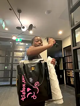 tia   fox online show from January 13, 2026, 2:55 pm