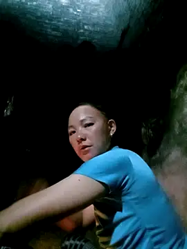 mntzz88 online show from November 14, 2025, 2:43 am