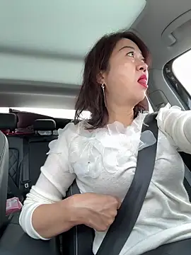 siru-love online show from November 4, 2025, 12:43 am