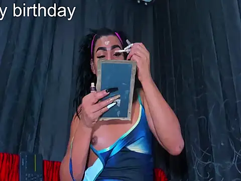 RobertaxGutierrez online show from December 17, 2025, 5:35 am