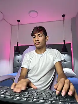 Snapshot of cherub_ chatting on November 30, 2025, 12:20 pm cherub online show from November 30, 2025, 12:20 pm