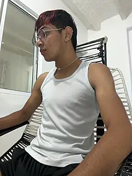 Snapshot of cherub_ chatting on February 7, 2026, 6:11 pm cherub online show from February 7, 2026, 6:11 pm