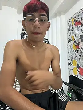 Snapshot of cherub_ chatting on February 8, 2026, 9:56 am cherub online show from February 8, 2026, 9:56 am