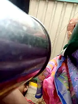 Snapshot of harinisree chatting on November 13, 2025, 4:00 am harinisree online show from November 13, 2025, 4:00 am