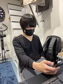 mikan kun st online show from November 21, 2025, 12:32 am