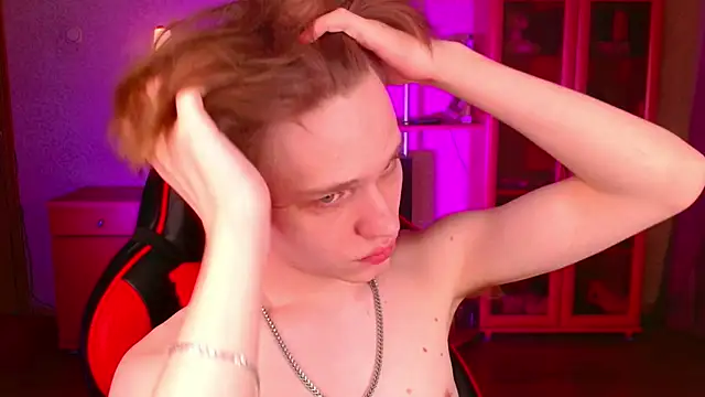 jeffreyue online show from November 4, 2025, 5:23 pm